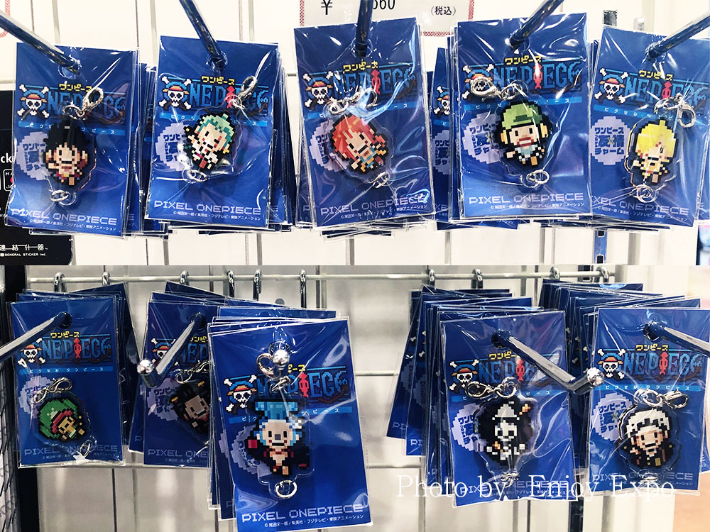 onepiece_pixel-pattern_charm